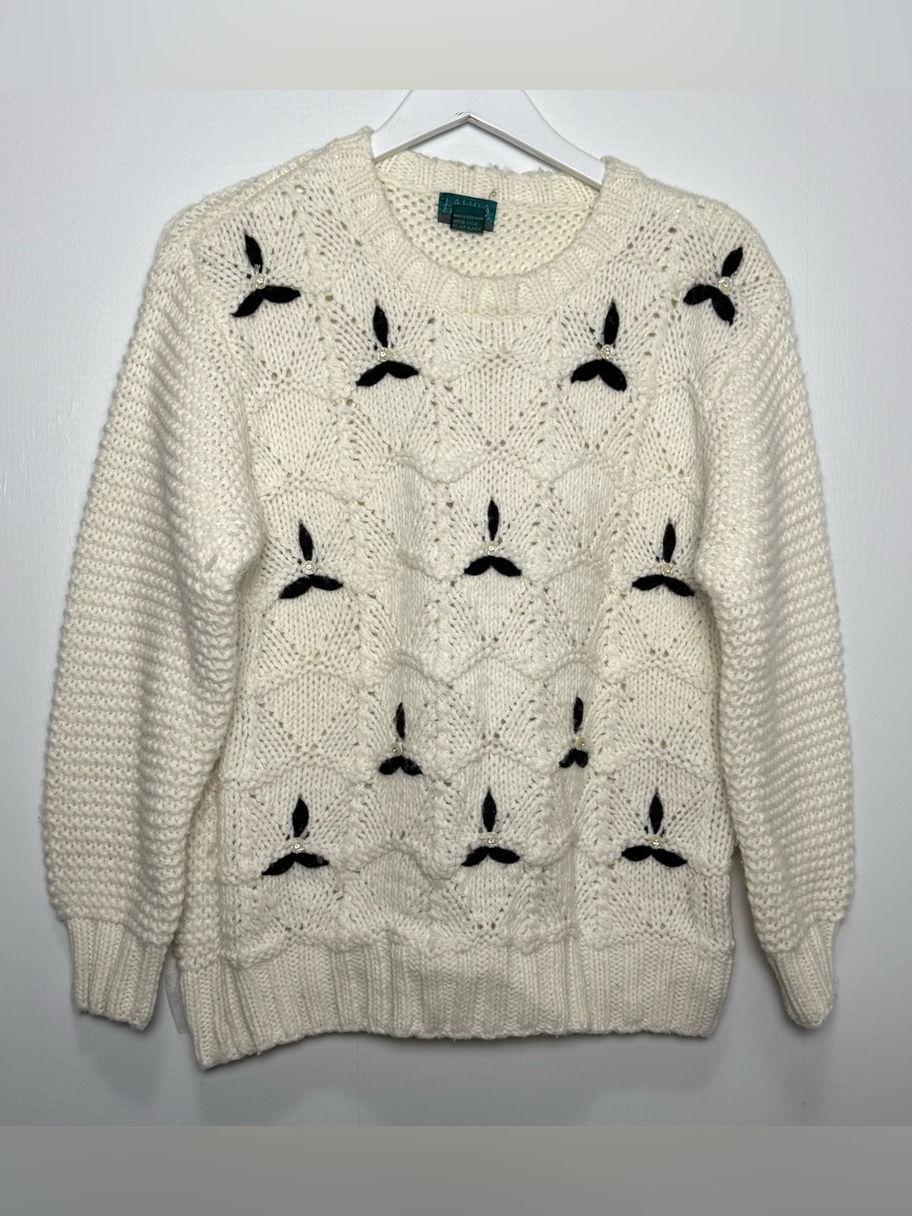Vintage 80s Chunky Knit 3D Floral Rhinestone Sweater L